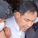 Munarman ditangkap Densus 88 terkait  dugaan terorisme